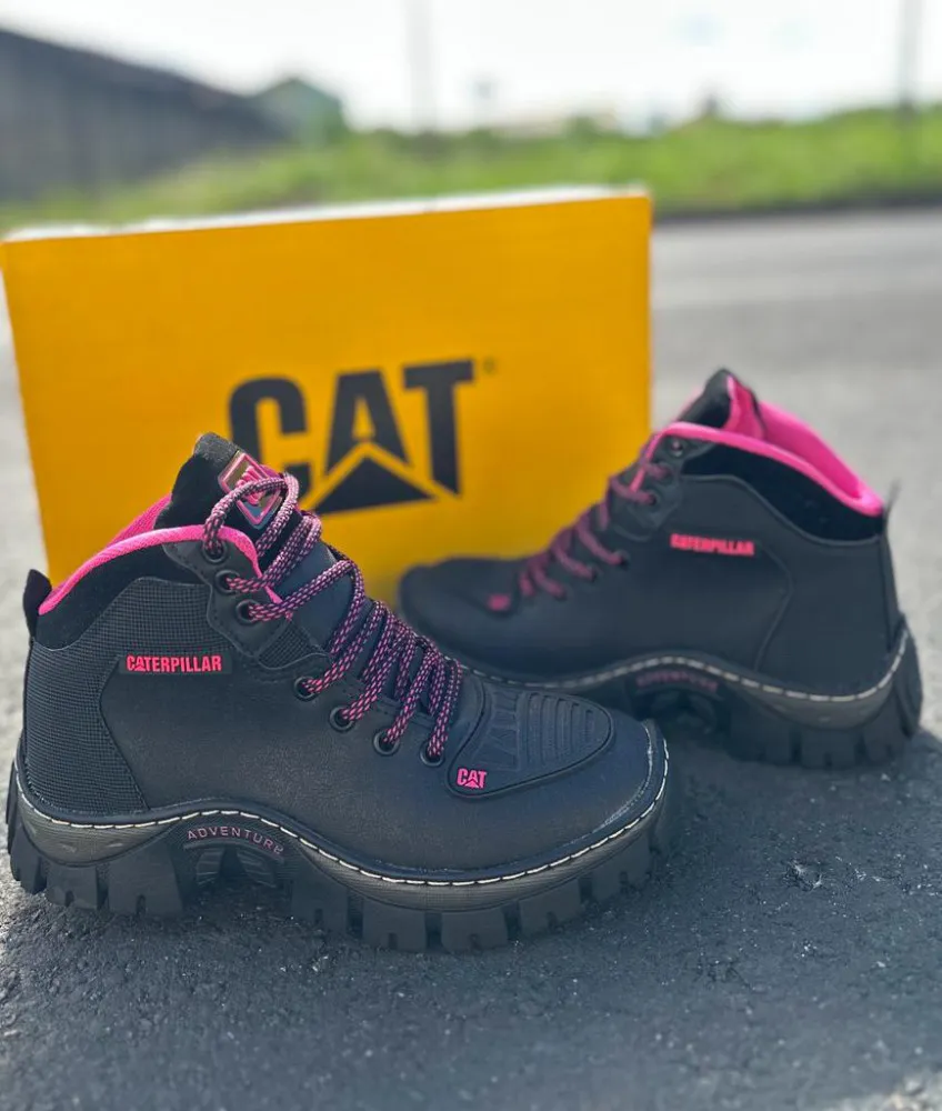 Bota Feminina Adventure Caterpillar (36, Preto)